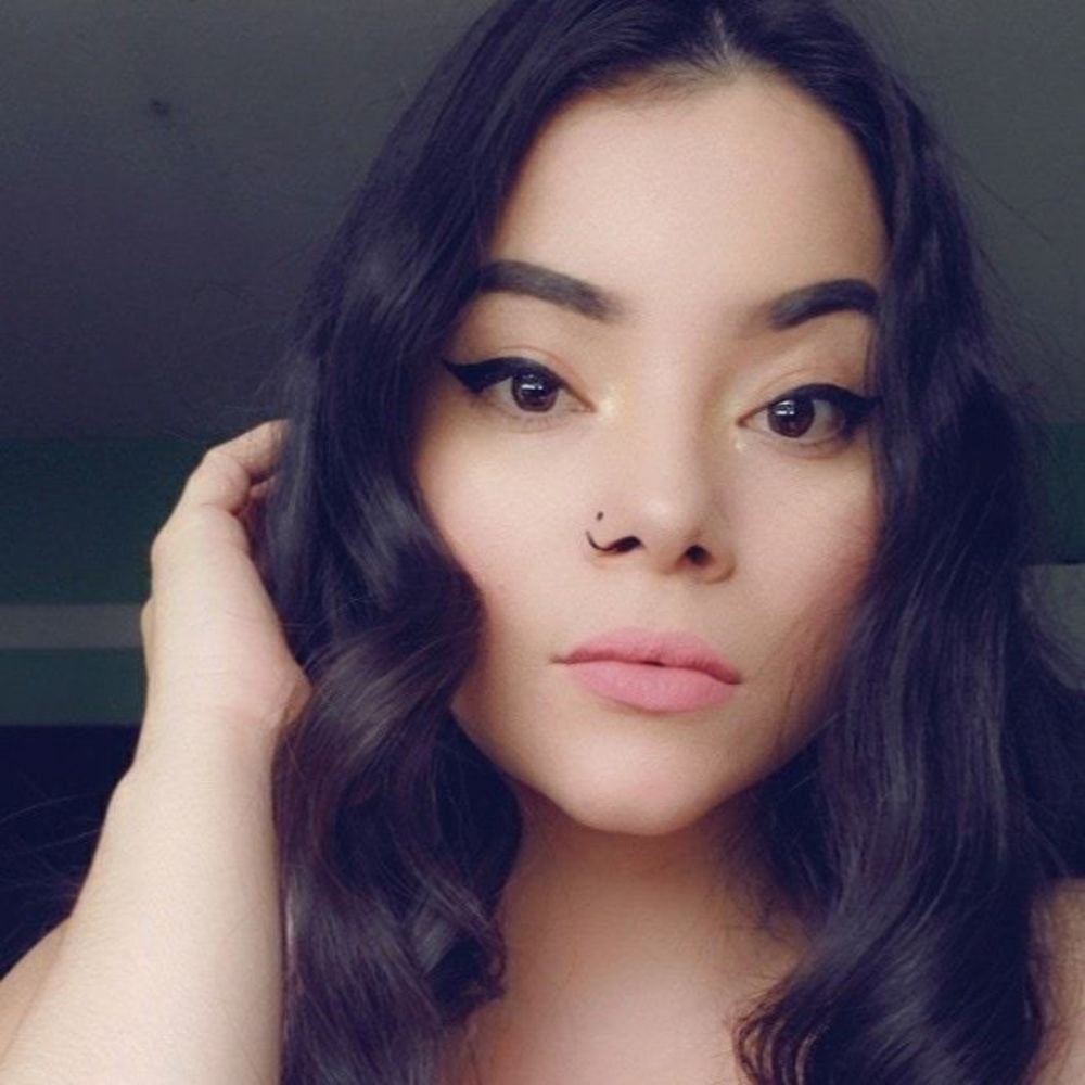 Meet your Posher, Yaquelyn